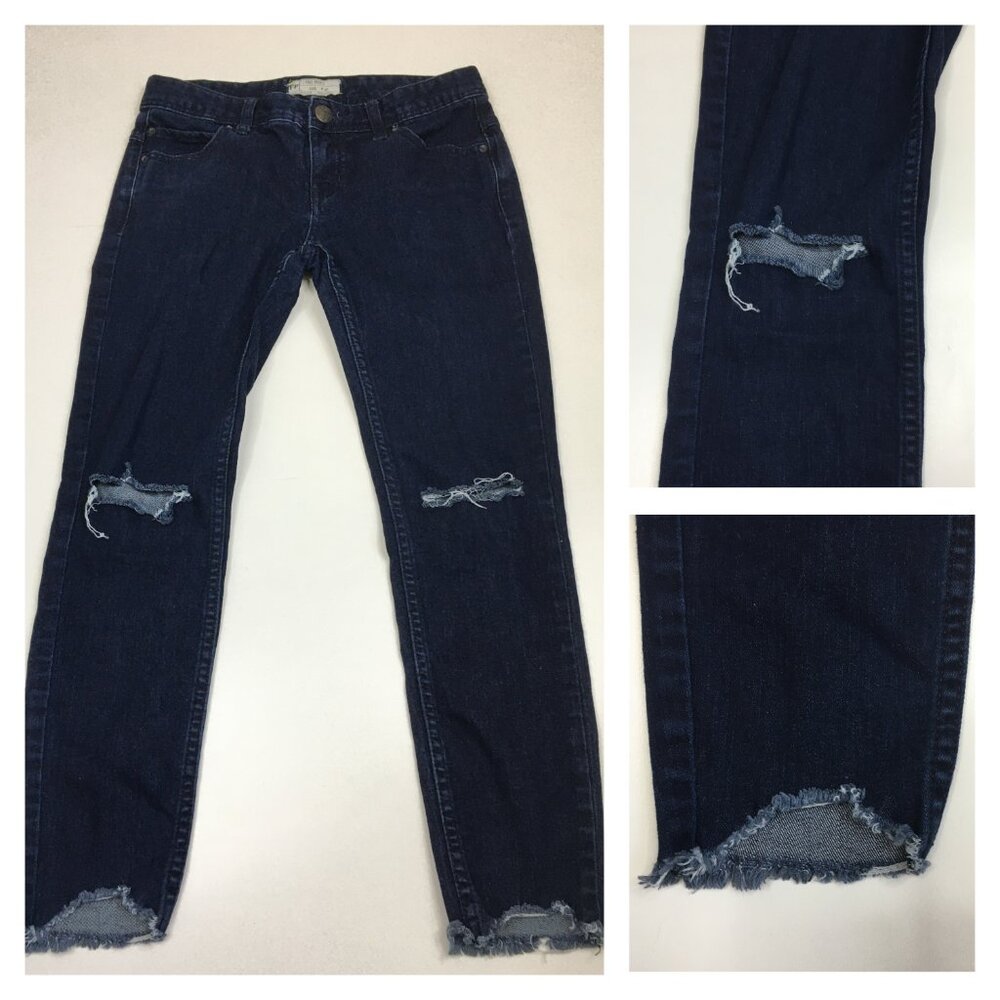 FREE PEOPLE 5 Pocket Dark Wash Distressed Raw Edge Hem Cropped/Ankle Jeans